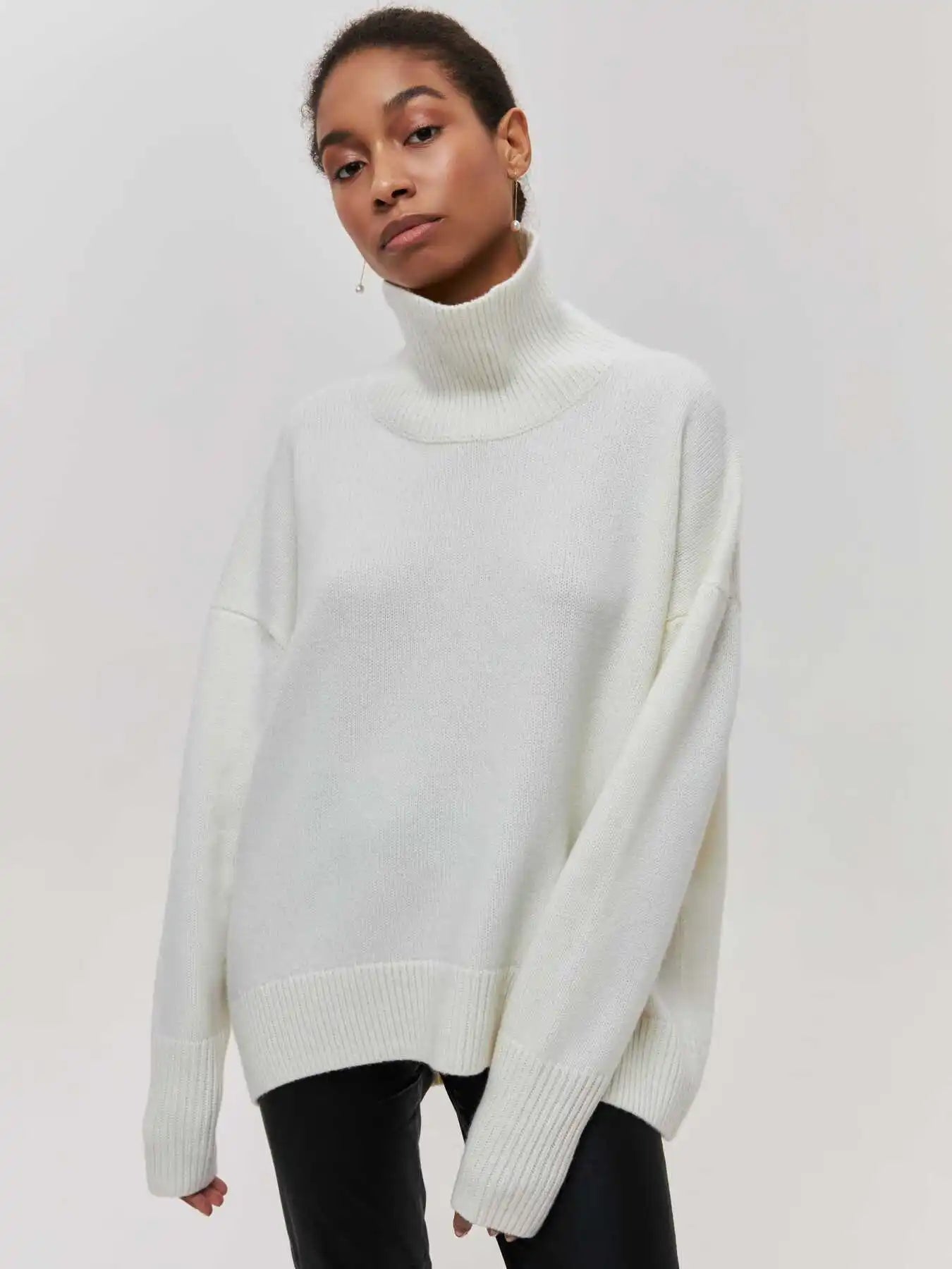 Olivia™ | Elegant Comfort Turtleneck Sweater