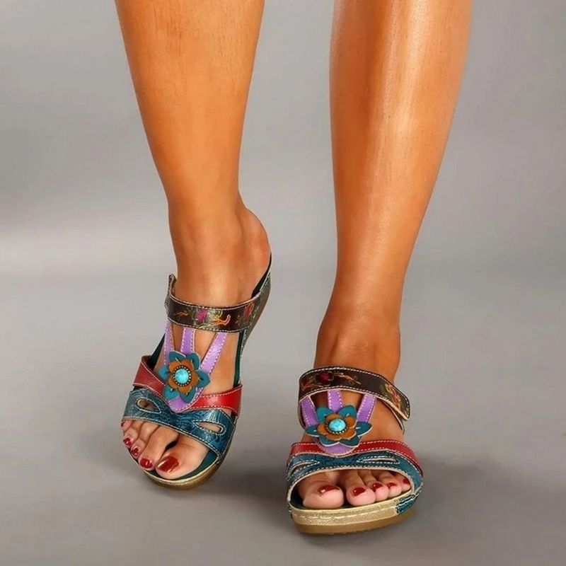 Florene™ | Vibrant Floral Wedge Sandals