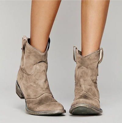 Women's suede western boots in brown