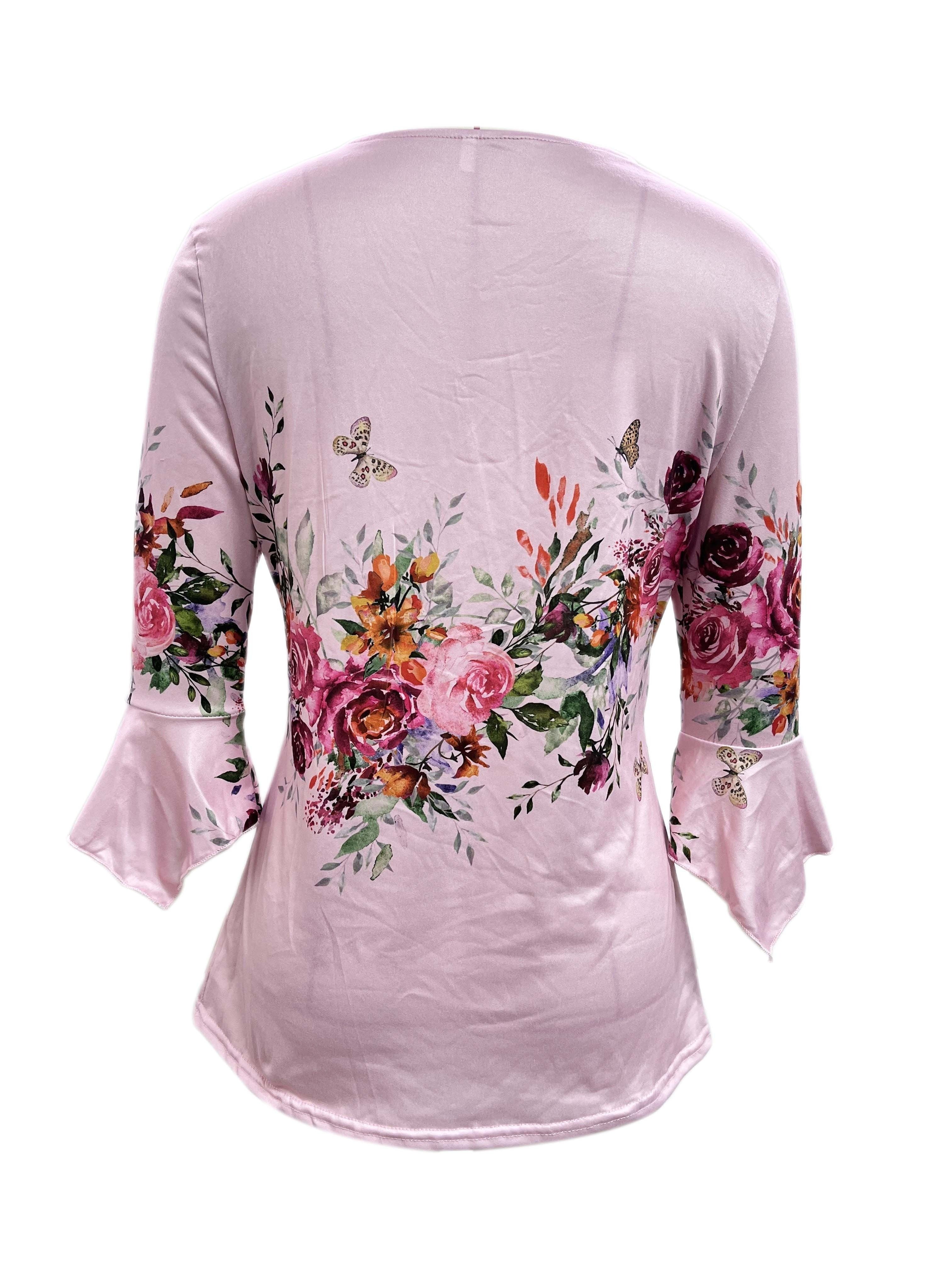 Chloe™ | Chic Floral V-Neck Blouse