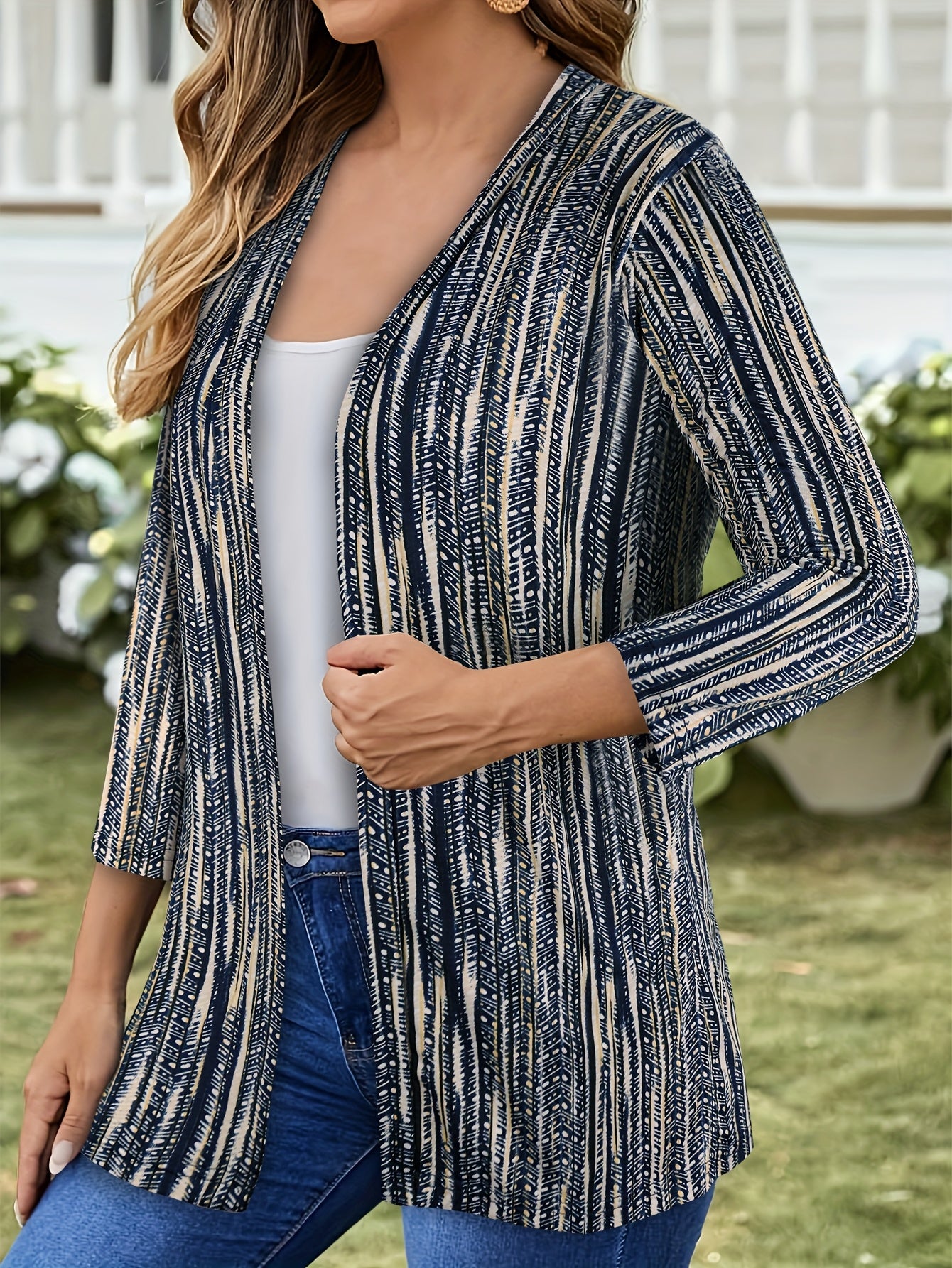 Mantra™ | Elegant Striped Cardigan