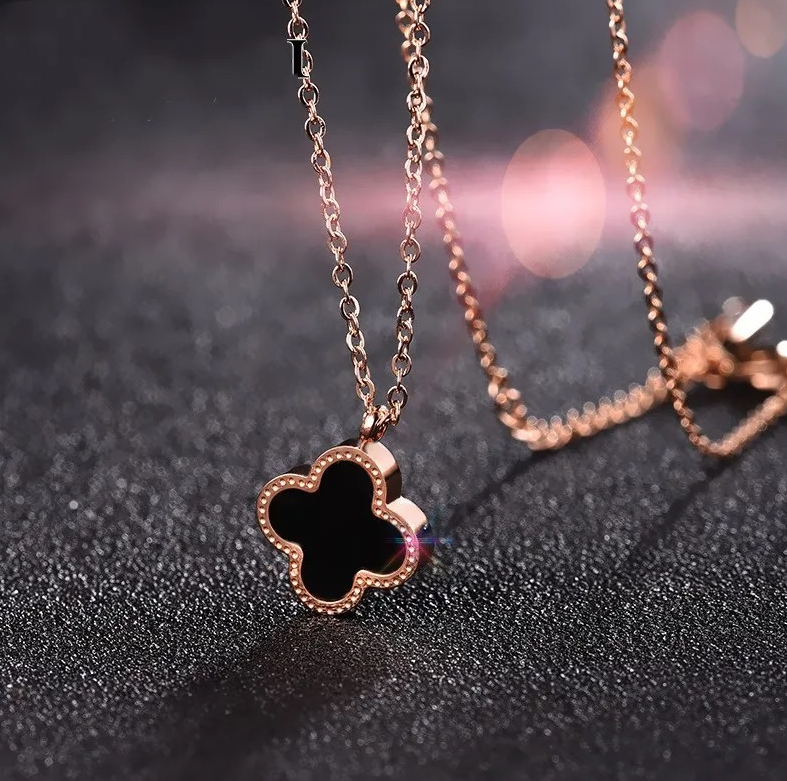 🎁 FREE Clover Necklace with Gold Chain | Special Gift for You